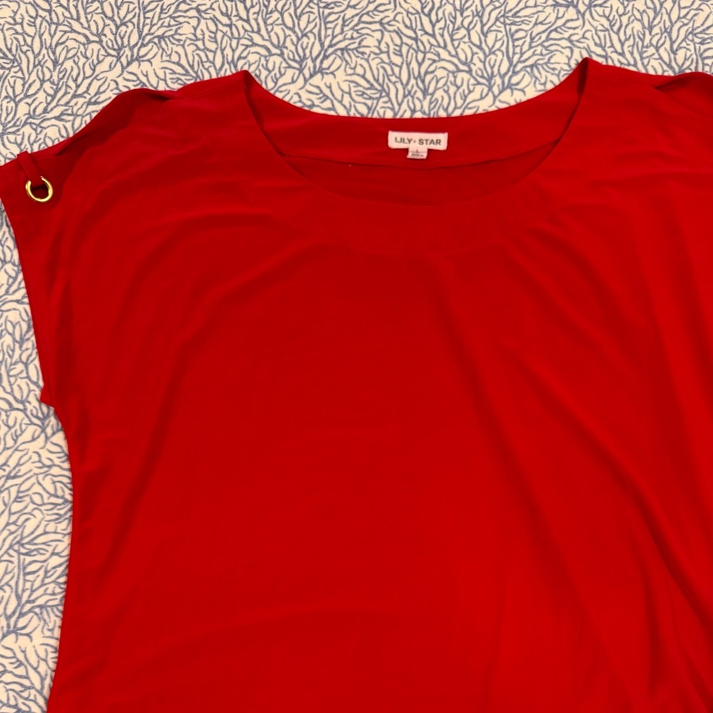 Lily Star Vibrant Red Sleeveless Tank with Scoop Neck